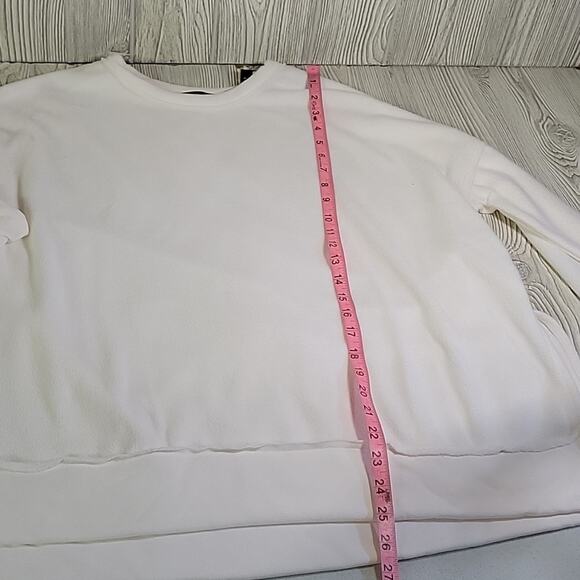 Lulus White Crewneck Pullover Sweatshirt Womens Size Small NWT - Picture 8 of 11